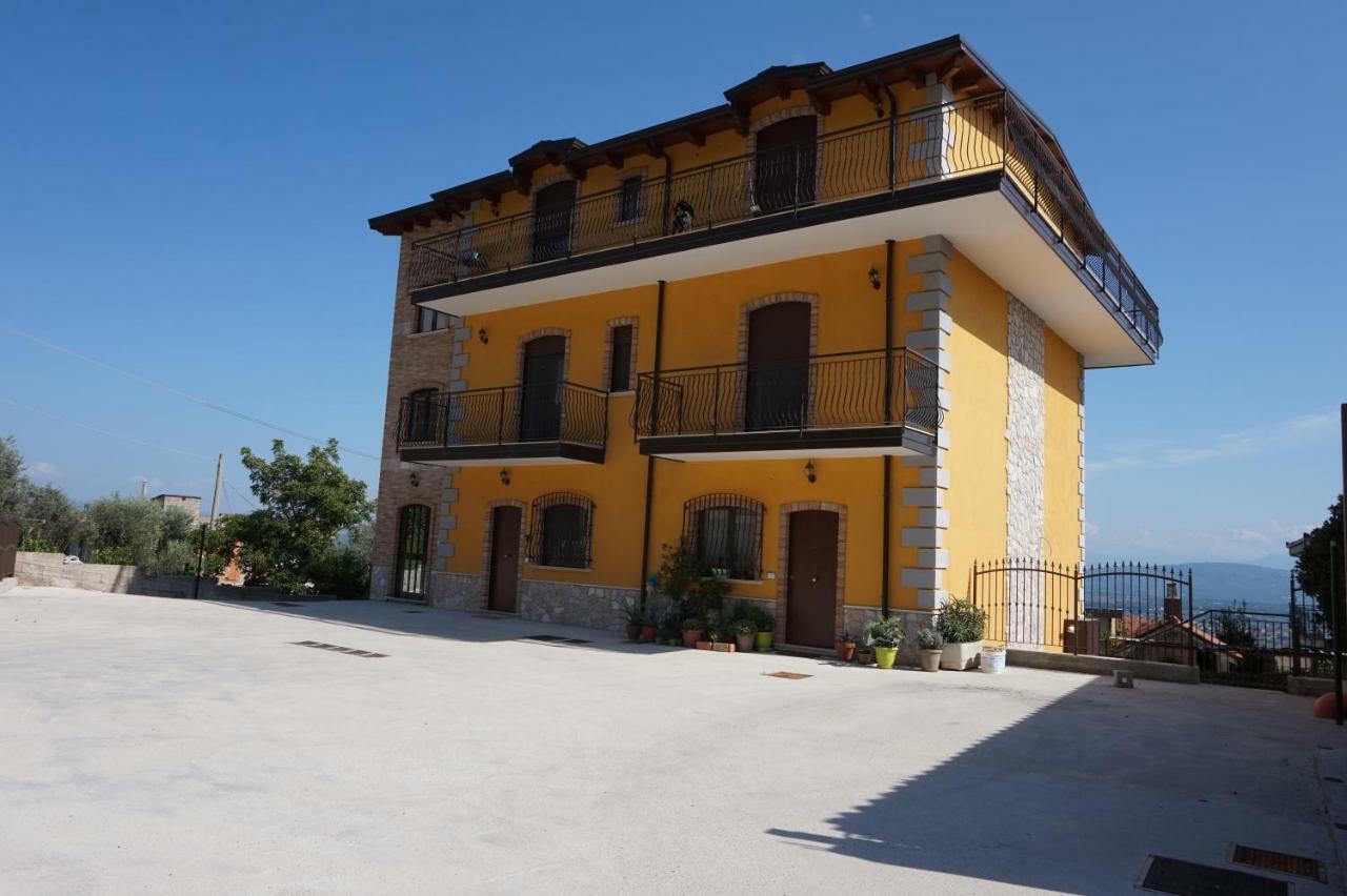 A Casa Di Laura B&B Apartments Campagna Exterior foto